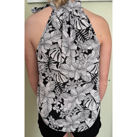 Paper Crane Women's Top Black/White Floral Pattern Ties at Neck Size Medium - Picture 5 of 6